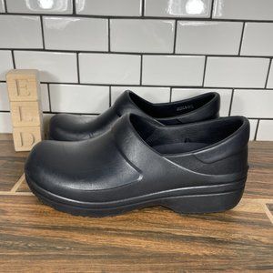 Crocs Neria Pro ll Women's Size 7 Shoes Black Slip On Occupational Career Clog
